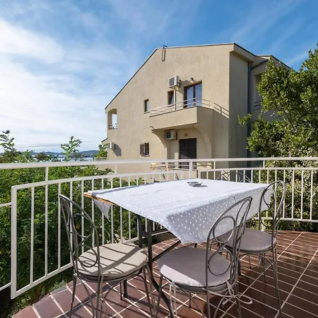 5863a Apartman Sukosan